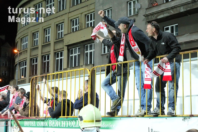 SK Slavia Praha feiert Sieg bei Bohemians 1905