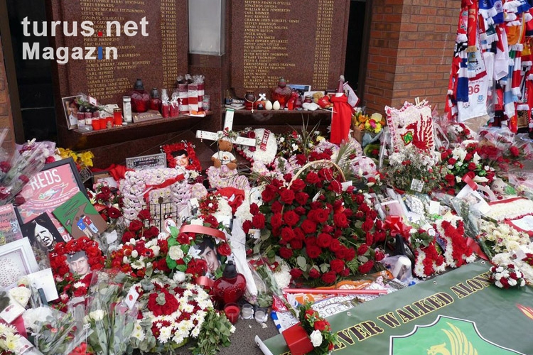 Hillsborough-Katastrophe, Gedenktafel in Liverpool
