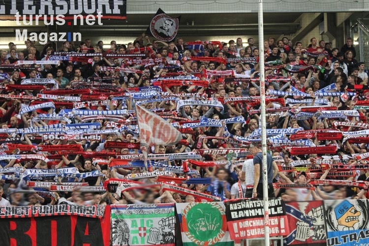 Support Nürnberg und Schalke Fans in Duisburg
