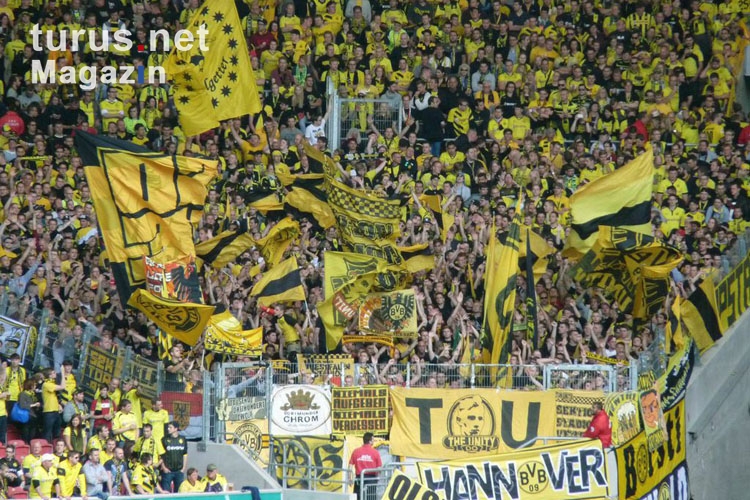 Borussia Dortmund bei den Stuttgarter Kickers