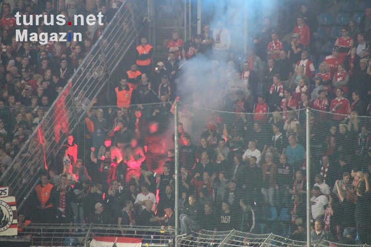 Düsseldorf Fans Pyrotechnik