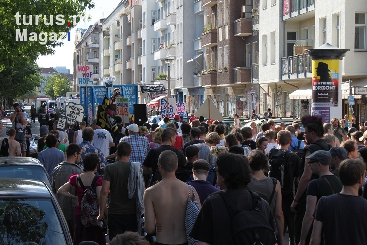 Spreeparade 16. Juli 2011, Demoparade gegen Mediaspree in Berlin, Motto: Bürgerentscheid umsetzen