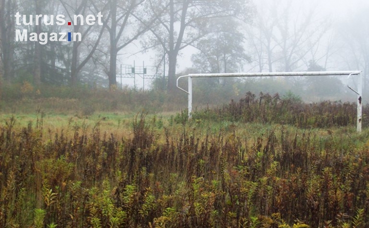 Einsamer Fußballplatz in Niederschlesien
