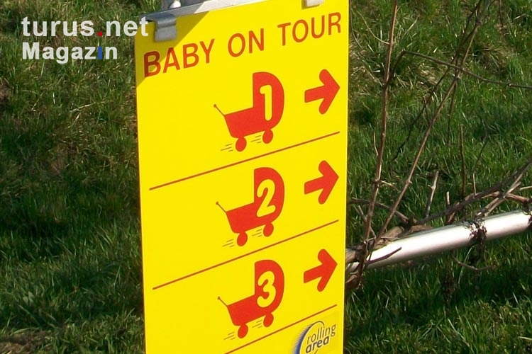 Baby on tour - rolling area ...