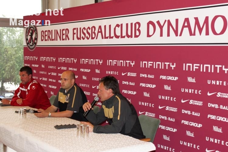 BFC-Trainer Heiko Bonan, FCK-Trainer Marco Kurz und BFC-Pressesprecher Martin Richter, 2011