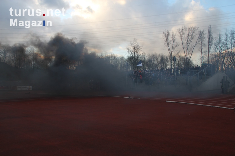 Letztes Derby Pyroshow der Bochumer in Wattenscheid