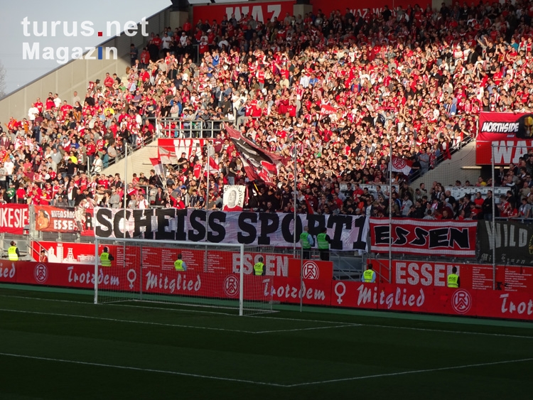RWE Fans Schmäh Banner gegen Sport1