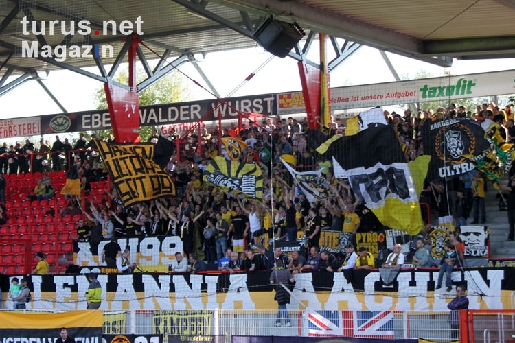 Fans / Ultras von Alemannia Aachen zu Gast beim 1. FC Union Berlin