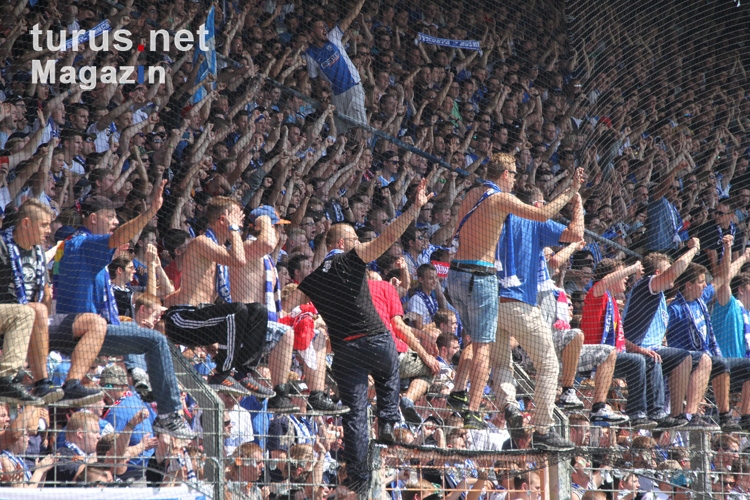 Bochum Fans feiern Sieg über Duisburg