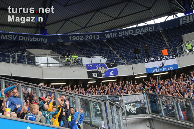 Support Junge Bielefelder Fans in Duisburg