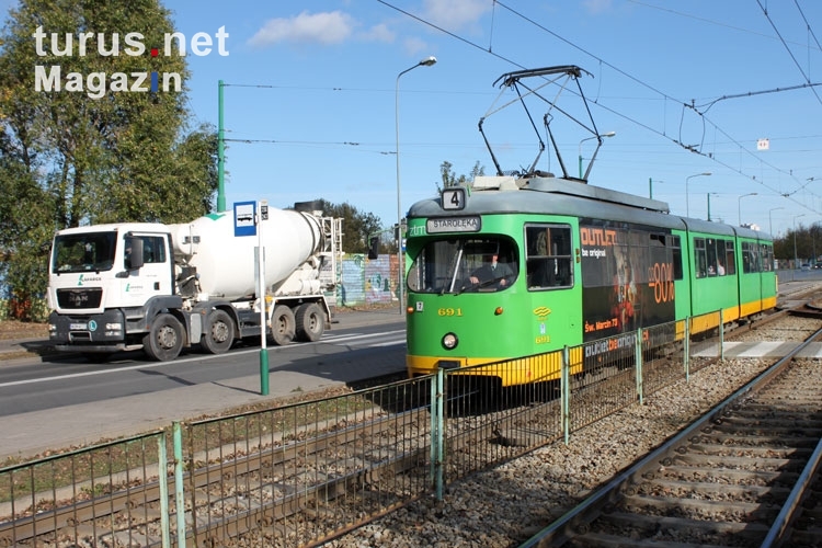 Tram / Straßenbahn in der polnischen Stadt Poznan (Posen), Austragungsort der EM 2012