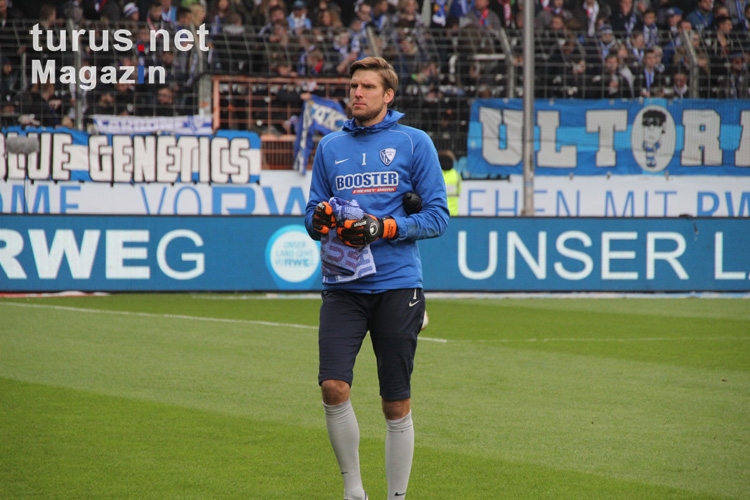 Andreas Luthe VfL Bochum vor dem Spiel gegen Leipzig