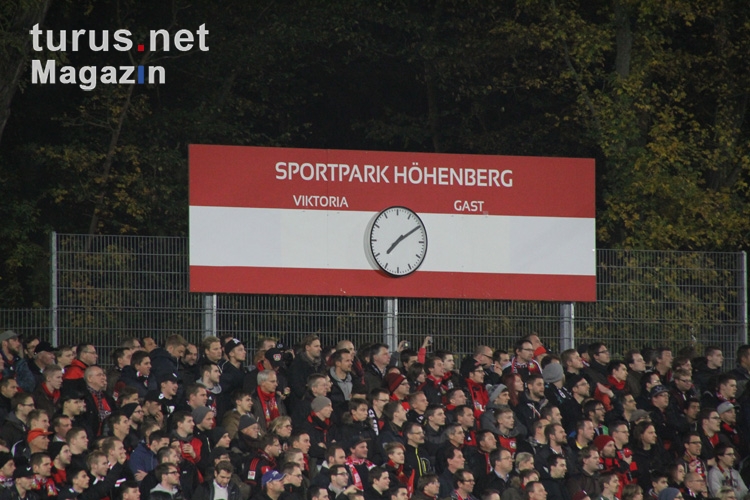 Anzeigentafel Sportpark Höhenberg Viktoria Köln