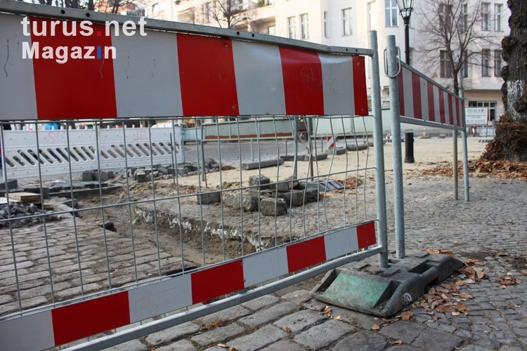 Baustellen und aufgerissen Straßen prägen das Berliner Stadtbild
