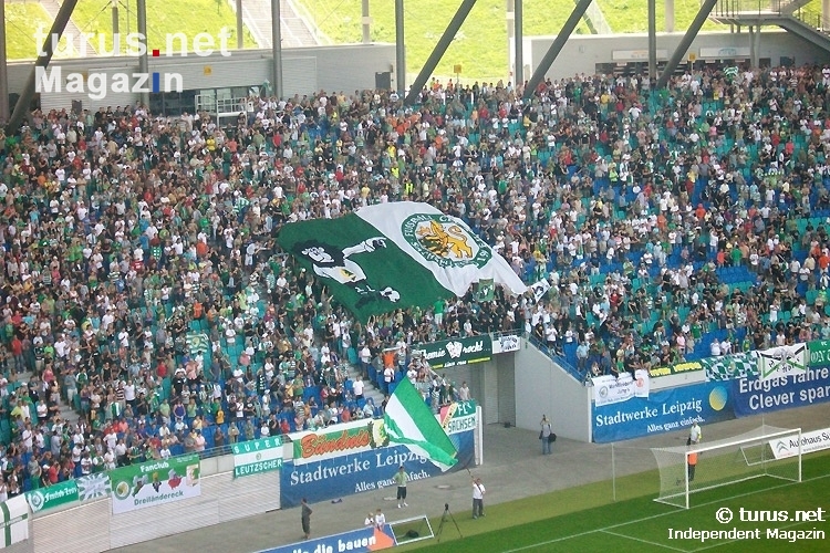 FC Sachsen Leipzig im Zentralstadion gegen den 1. FC Lokomotive Leipzig
