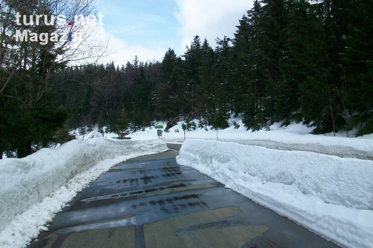 Sind die Straßen gut geräumt. Die große Winter-Frage. Autofahren im Winter bei Schnee...