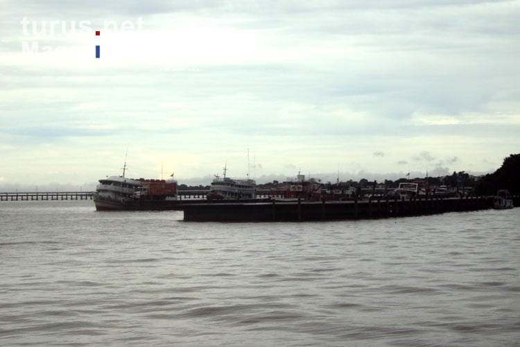 Schiffe am Hafen von Macapá, Bundesstaat Amapá in Brasilien