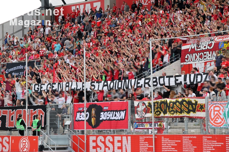 RWE Spruchband gegen Stadionverbote