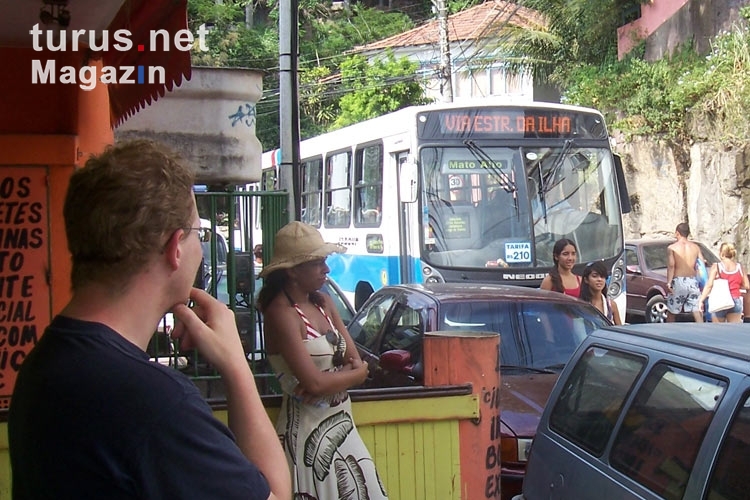 Linienbus in Guaratiba via Estrada da Ilha