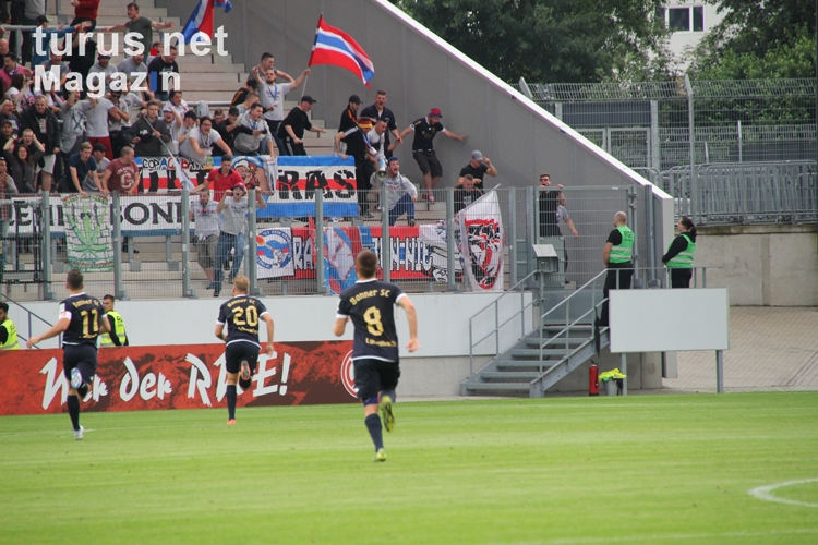 Torjubel Bonner SC Fans und Mannschaft in Essen 2016