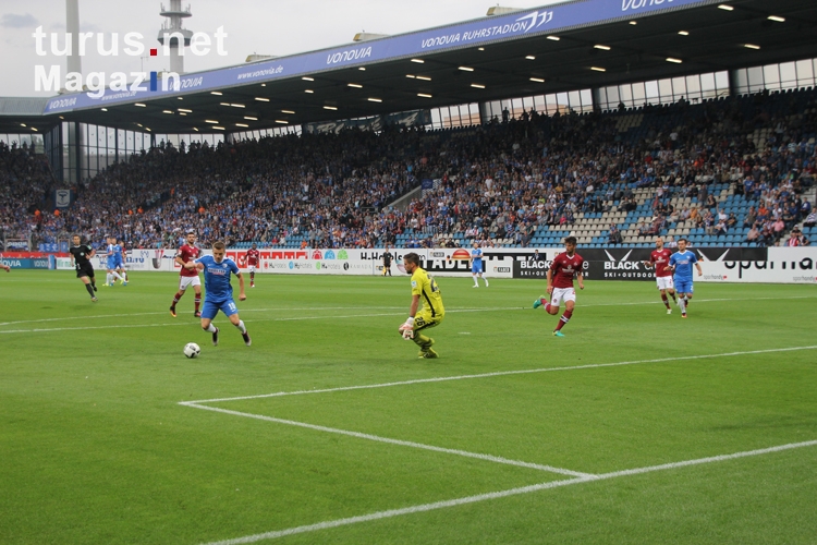 Spielszenen VfL Bochum gegen FCN