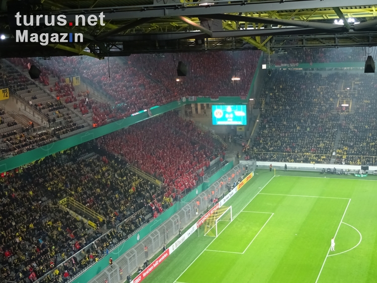 Support Union Berlin Fans in Dortmund DFB Pokal 2016