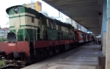 Lokomotive eines albanischen Personenzuges