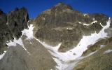 Massive Bergwand in der Hohen Tatra
