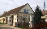 kleiner Dorfladen in einer ungarischen Ortschaft