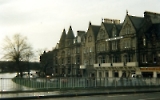 Die schottische Stadt Inverness am Fluss Ness im Norden Schottlands, Februar 1995m 