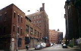 Überaus triste, verwahrloste Gegend in Brooklyn in New York City, USA