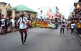 Farbenfroher Karneval in Cayenne in Französisch-Guyana