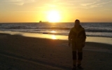 allein am Strand, Sonnenuntergang auf der Nordsee vor Holland