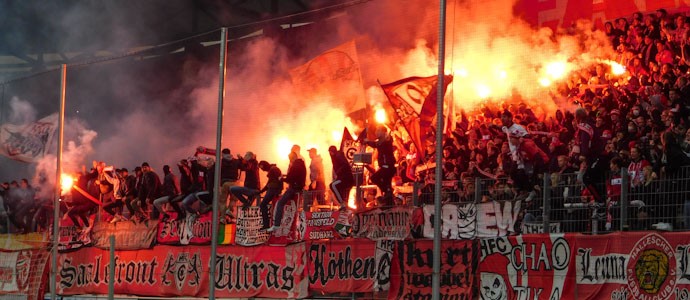 Hallescher FC vs. Dortmund II: Solider Support mit reichlich Feuer im Leuna Chemie Stadion