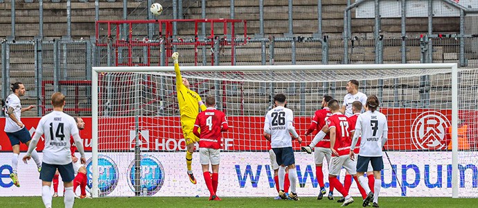 RWO: Daniel Davari spielt wieder für Rot Weiß Oberhausen, Justin Heekeren geht