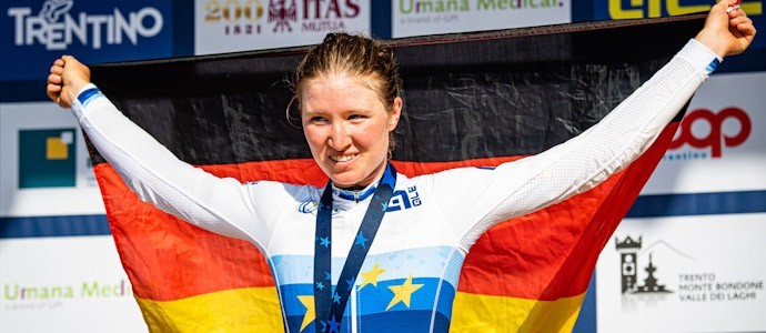 Linda Riedmann wird Juniorinnen-Europameisterin im Straßenrennen