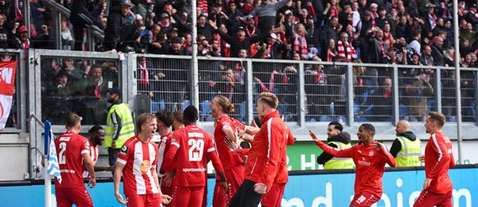 Duisburg gegen Essen: RWE-Ekstase nach krassem Finish im Derby