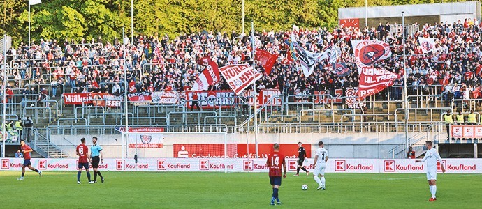 Niederrheinpokal-Halbfinale: WSV siegt verdient, RWE zündet nur im Fanblock
