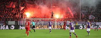 Osnabrück vs. Essen: Bremer Brücke, Freitagabend, Fußballtradition pur.