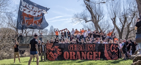 Ganz Gera ist orange: BSG Wismut Gera packt den Einzug ins Pokalfinale!