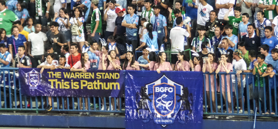 Bangkok Glass FC vs. Buriram United FC: Hasenkostüme und Weltreise zum Heimspiel in Pathum Thani