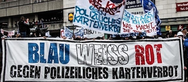Rostocker Fandemo verläuft friedlich, St. Pauli-Fans zoffen sich mit der Polizei