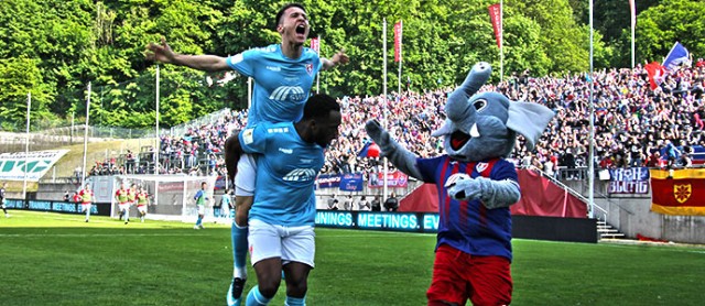 Niederrheinpokalfinale 2019: KFC Uerdingen trumpft in Wuppertal vor starker Kulisse