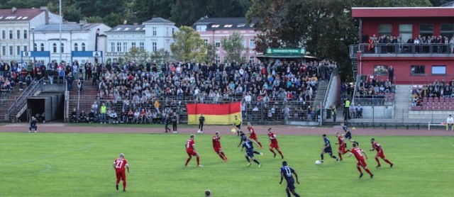 1. FC Frankfurt (Oder) vs. Hertha BSC: Nostalgischer Fußballtag deluxe