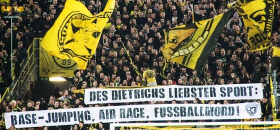 Borussia Dortmund vs. RB Leipzig: Spießrutenlauf vor der Roten Erde und Spruchbandmeer auf der Süd