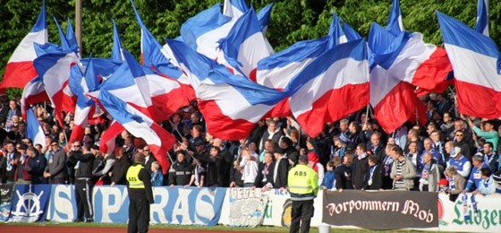 Fußballfest ohne Fantrennung: Hansa Rostock schnappt sich den Landespokal