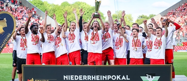 Nummer 11: RWE holt den Niederrheinpokal 2024, wieder gegen RWO