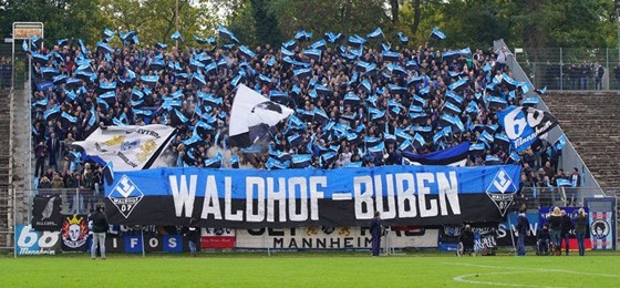 Zurück an alter Stätte: Waldhof Mannheim besiegt Wormatia Worms im Südweststadion